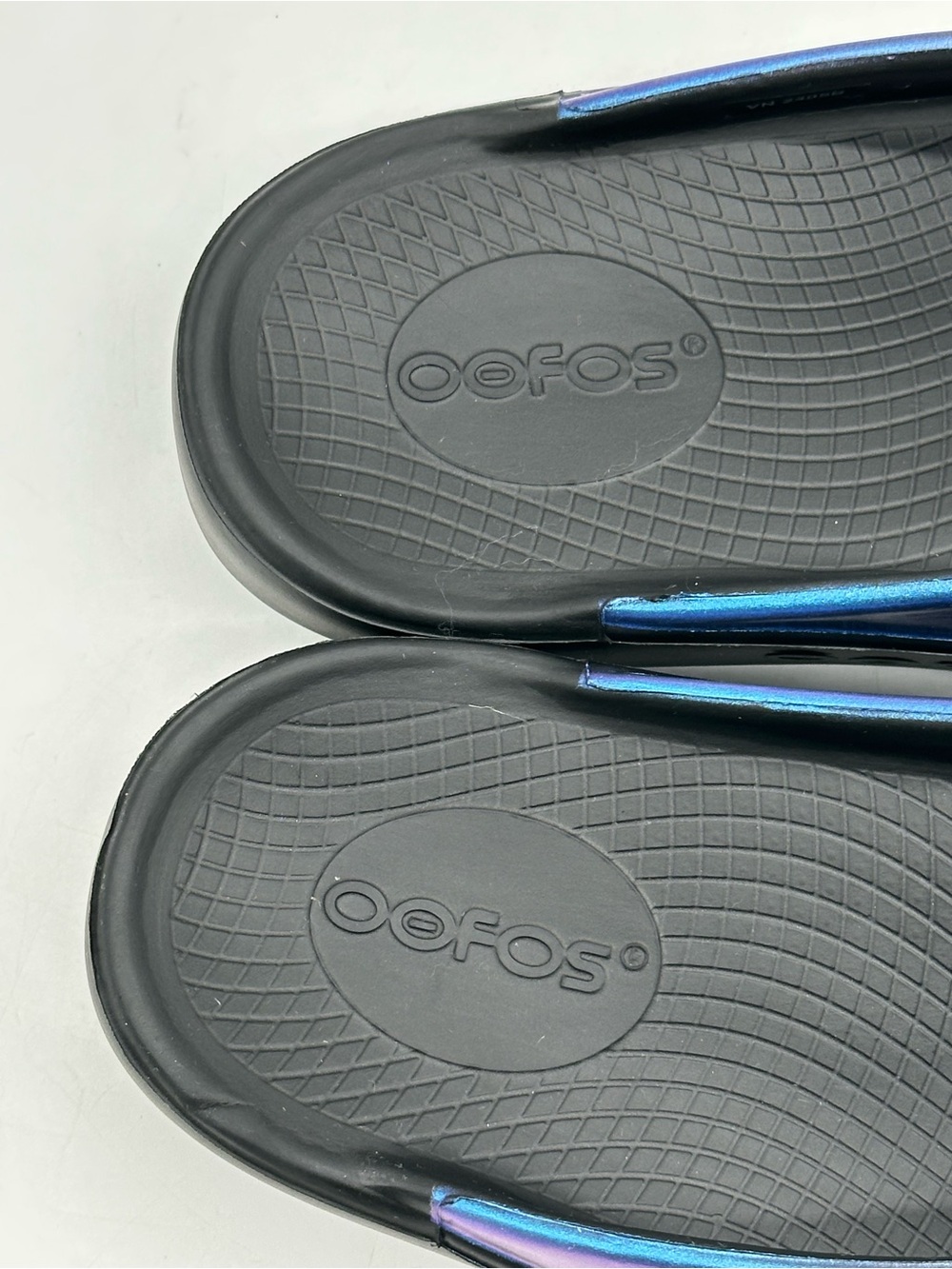 OOFOS OOLALA Luxe Sandals. Size 9 - Picture 6 of 9